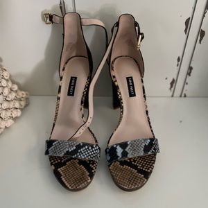 Nine West Dempsey Leather platform sandals size 10